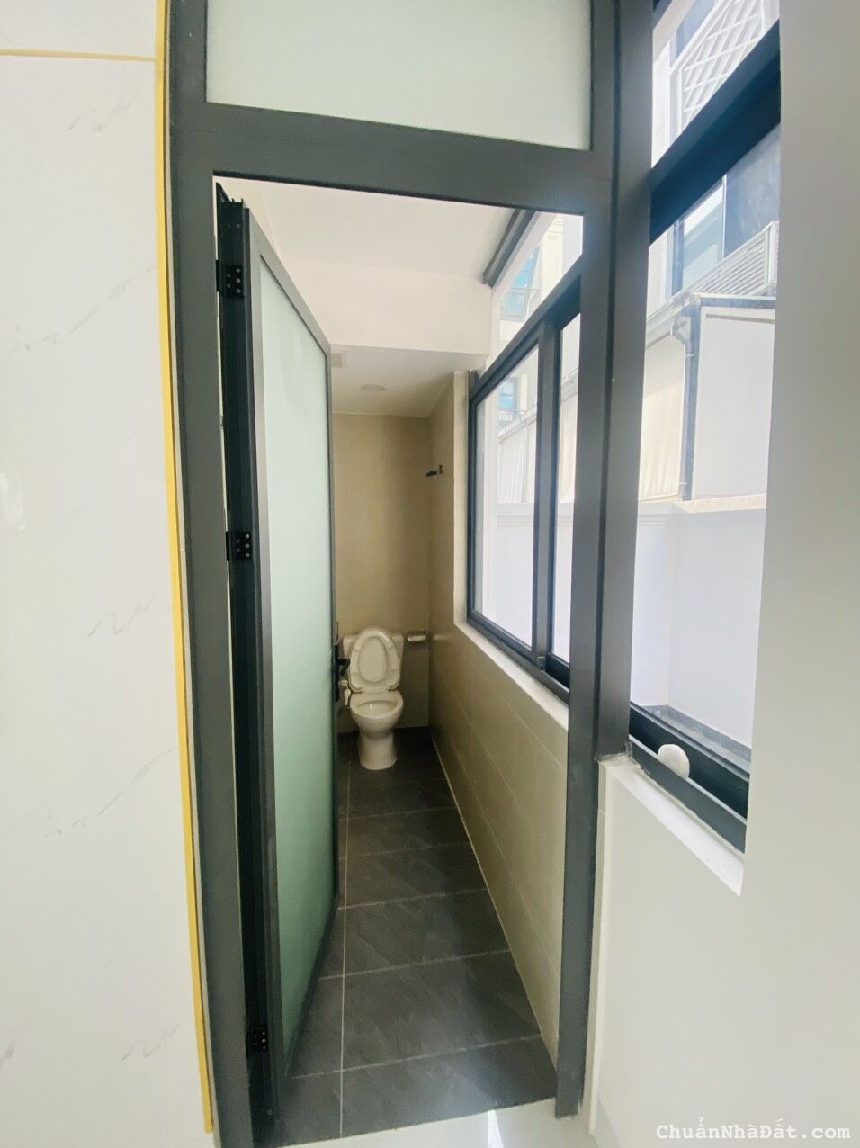 Cho thuê nhà phố Vinhomes Quận 9 hoàn thiện 126m2 chỉ 30 triệu/ tháng Cho thuê nhà phố Vinhomes Quận 9 hoàn thiện 126m2 chỉ 30 triệu/ tháng