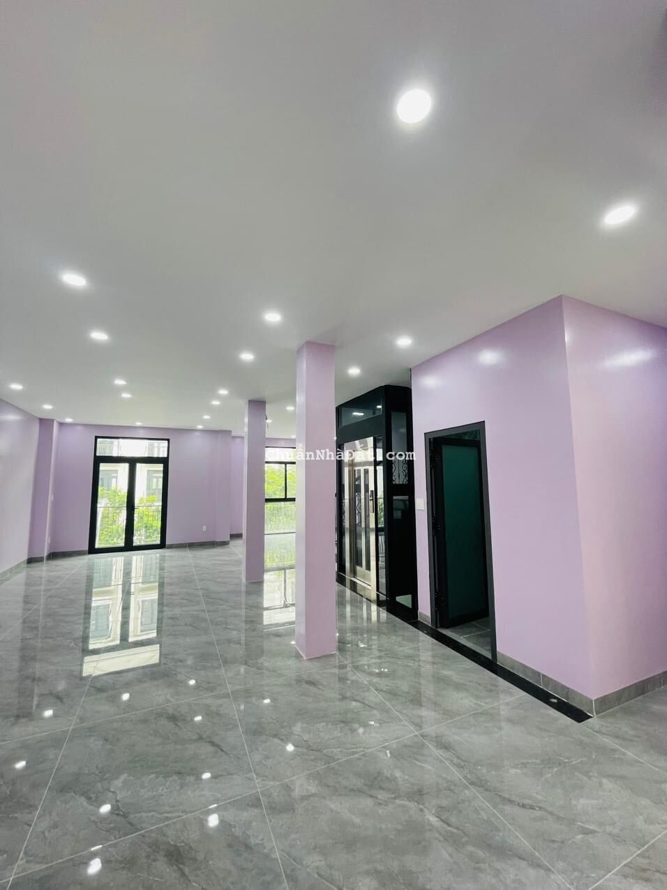 Nhà phố 144m2 Hoàn thiện Nguyên căn chỉ 30 triệu/tháng tại Vinhomes Quận 9 Nhà phố 144m2 Hoàn thiện Nguyên căn chỉ 30 triệu/tháng tại Vinhomes Quận 9