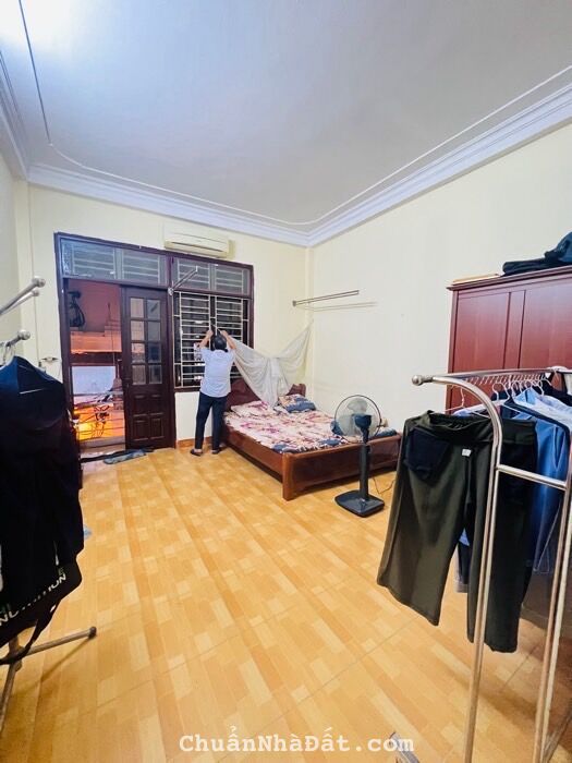 Bán nhà Lĩnh Nam, Hoàng Mai, ngõ thông – ôtô đỗ cửa 62m2, mặt tiền 4m, 6.5 tỷ.