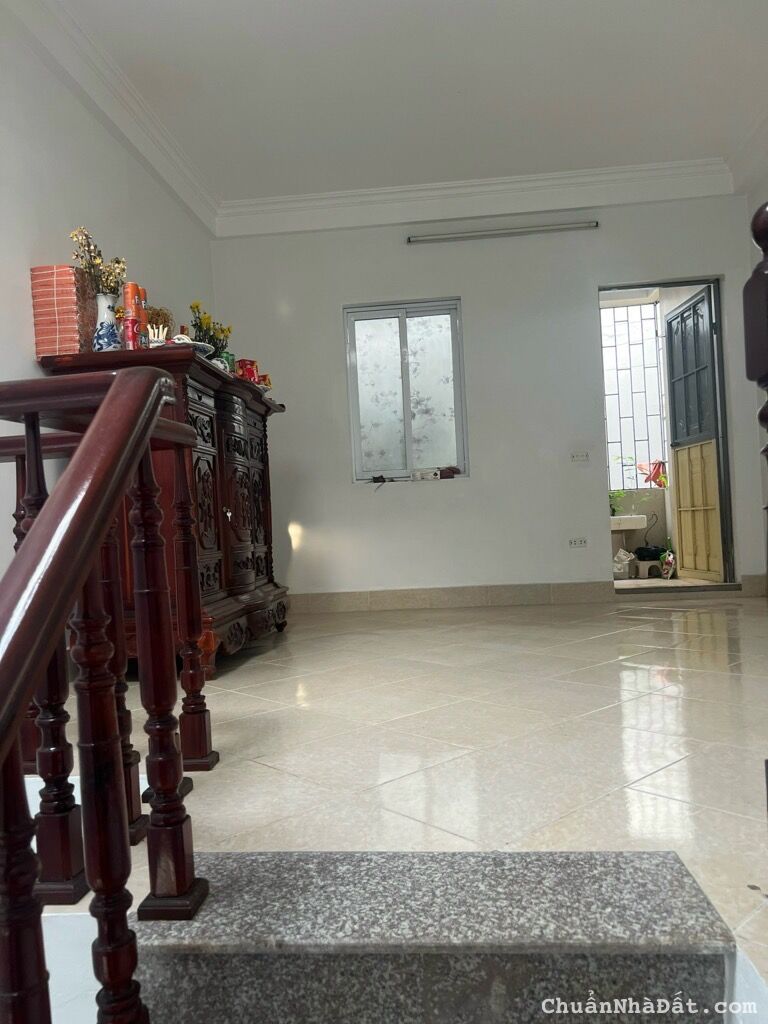 Bán nhà Nam Dư, Hoàng Mai gần ôtô tránh thông rộng, 35m2x4 tầng, mặt tiền 3.8m, 4.35 tỷ.