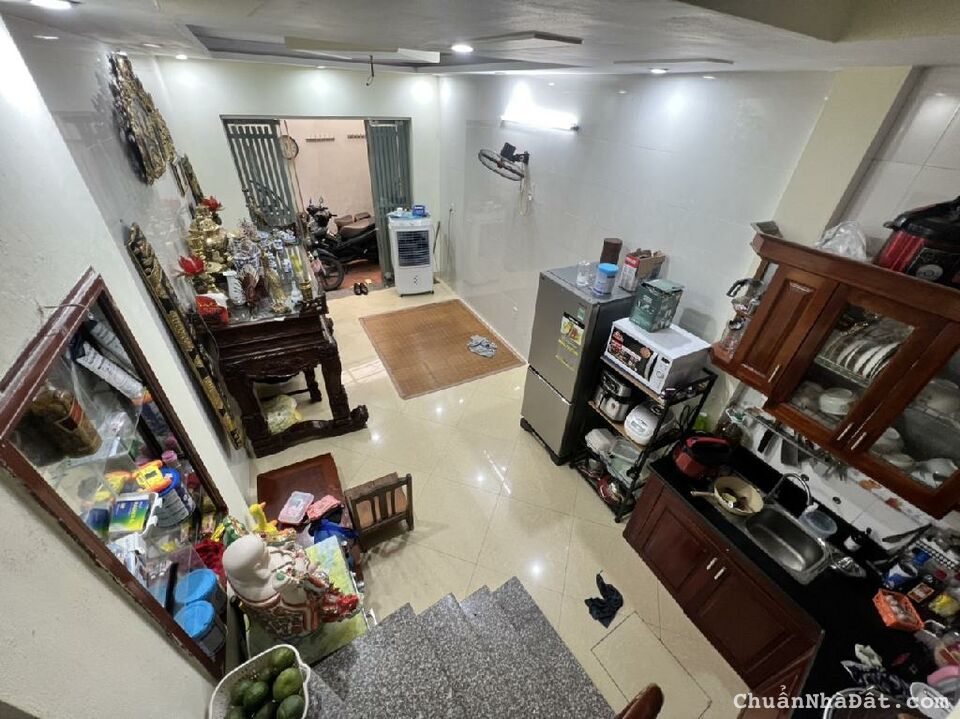 Nhà mặt ngõ Nam Dư, Hoàng Mai gần phố - an sinh đỉnh 32m2x5 tầng, 3.7 tỷ.