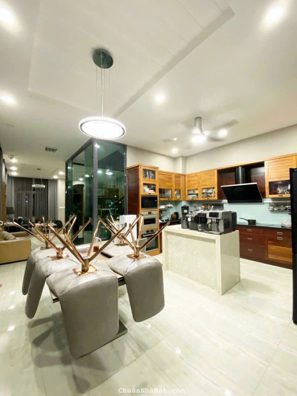 Giảm 10T trong T4 Biệt Thự CityLand Gò Vấp 430m2 5PN 1 Hầm 3Lầu chỉ 36tỷ500 Giảm 10T trong T4 Biệt Thự CityLand Gò Vấp 430m2 5PN 1 Hầm 3Lầu chỉ 36tỷ500