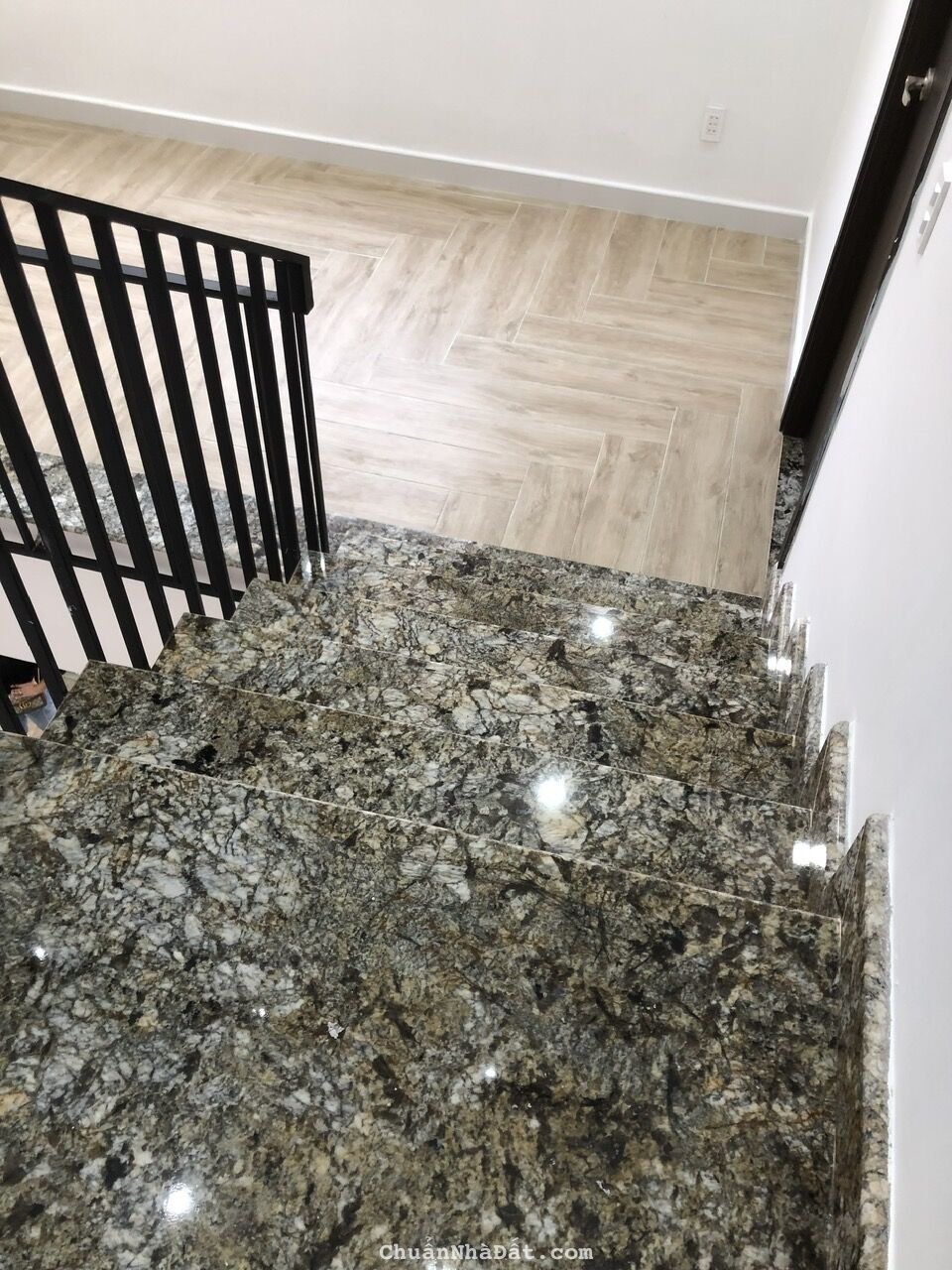 Bán căn Sân Vườn 7x21 Rosita Garden Khang Điền Quận 9 Chỉ 8tỷ450 4PN3WC Cực Đẹp