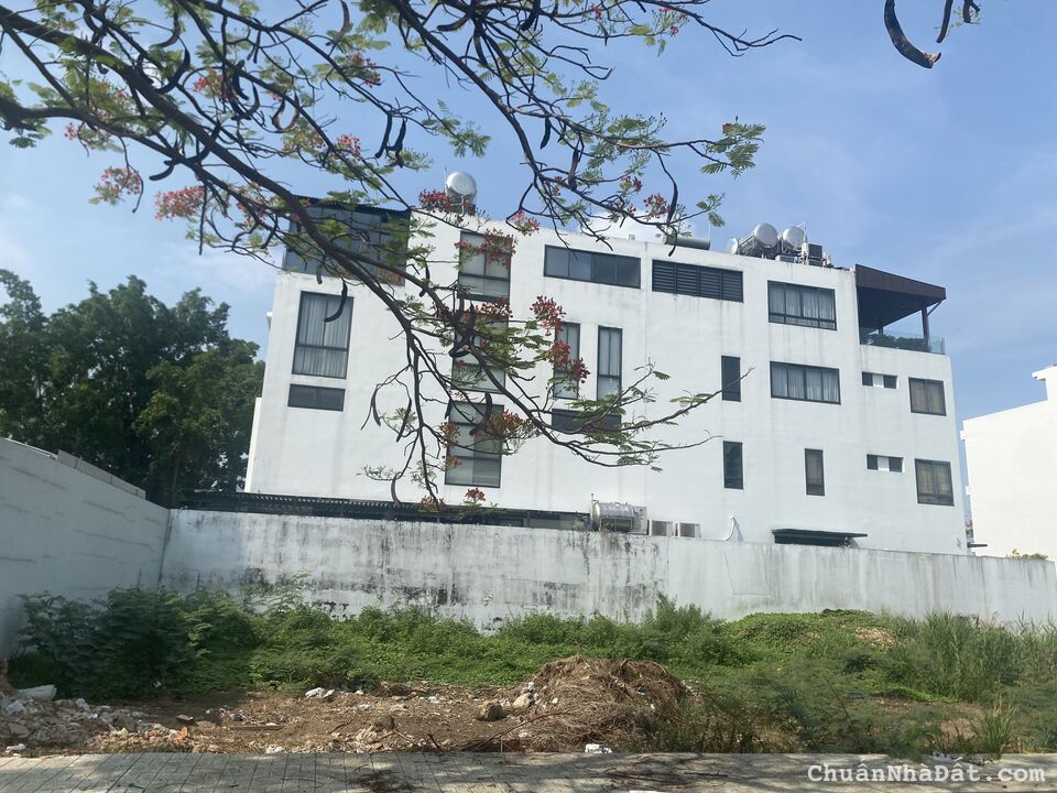 Đất biệt thự Liên Phường 300m2 chỉ 35tr/m2 (Rẻ hơn 50% thị trường) Gần The Global City Đất biệt thự Liên Phường 300m2 chỉ 35tr/m2 (Rẻ hơn 50% thị trường) Gần The Global City