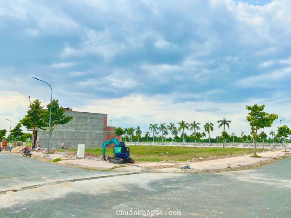 CẦN BÁN LÔ ĐẤT NGỘP TẠI THỊ TRẤN THỦ THỪA CHỈ 1TY089