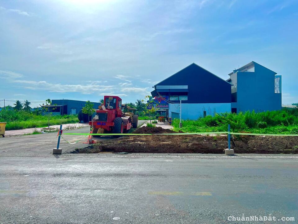 CẦN BÁN LÔ ĐẤT GIÁ NGỘP HƠN GIÁ THỊ TRƯỜNG 300TR NGAY TẠI TRUNG TÂM THỊ TRẤN THỦ THỪA