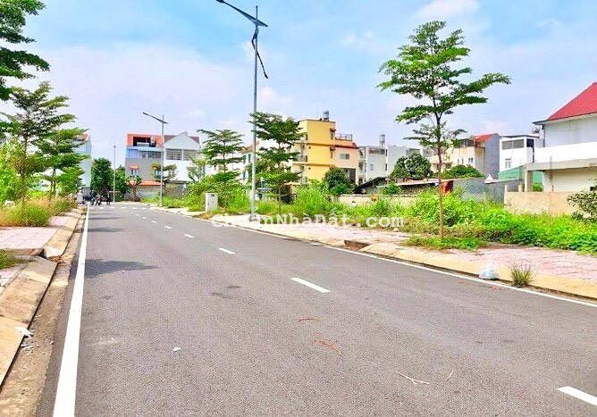 CẦN BÁN GẤP LÔ NGỘP CHỈ 1TY098 NGAY TẠI ĐÔ THỊ