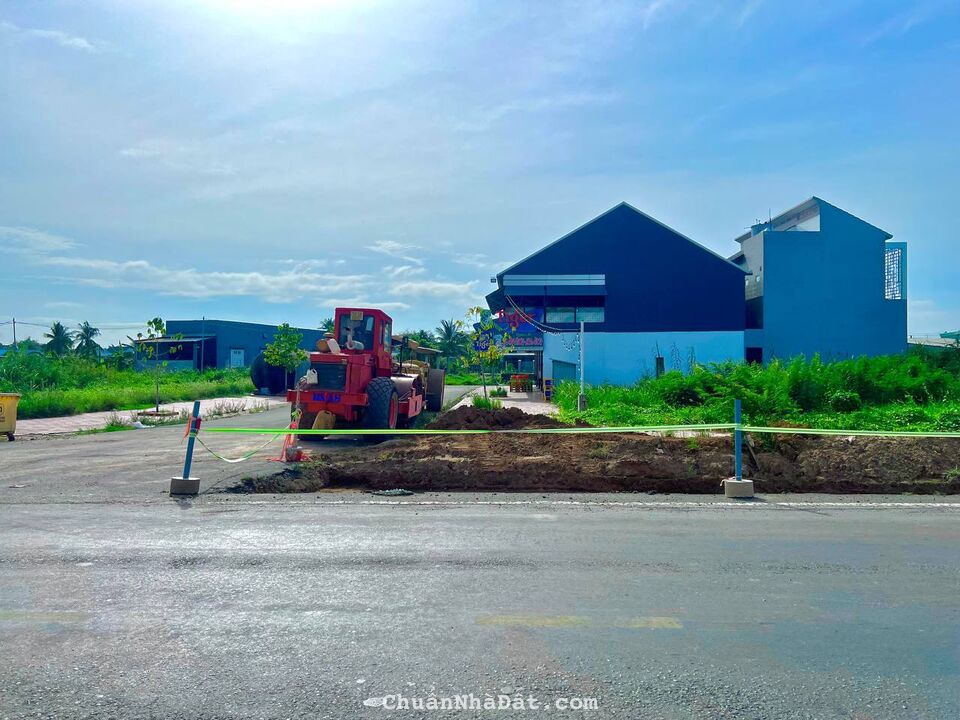 CẦN BÁN LÔ ĐẤT NGỘP TẠI THỊ TRẤN THỦ THỪA CHỈ 1TY089