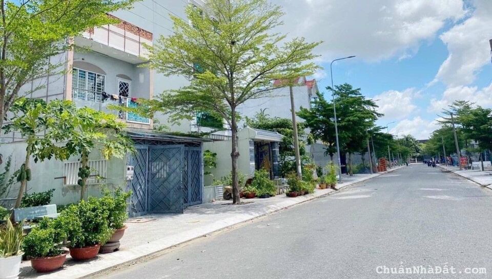 CẦN BÁN GẤP LÔ NGỘP CHỈ 1TY098 NGAY TẠI ĐÔ THỊ