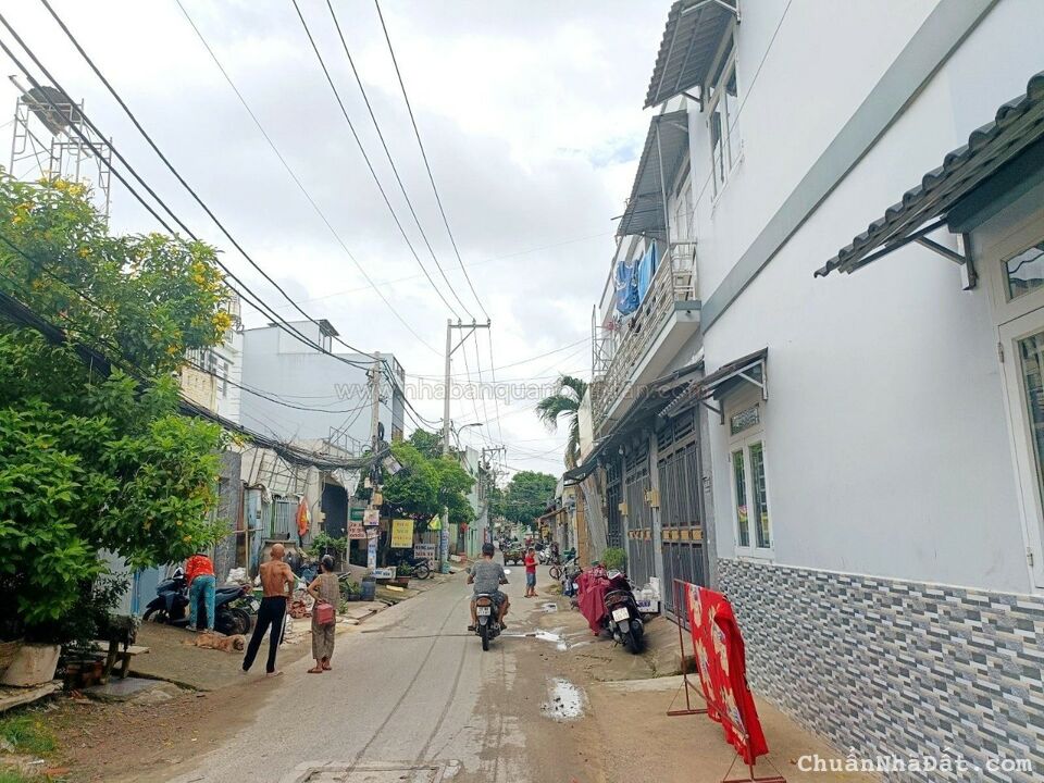 ĐẤT HẺM 151/67/ LIÊN KHU 4-5_LÔ GÓC 2 MẶT HẺM 6 MÉT_BÊN HÔNG KHÔNG DÍNH LỘ GIỚI