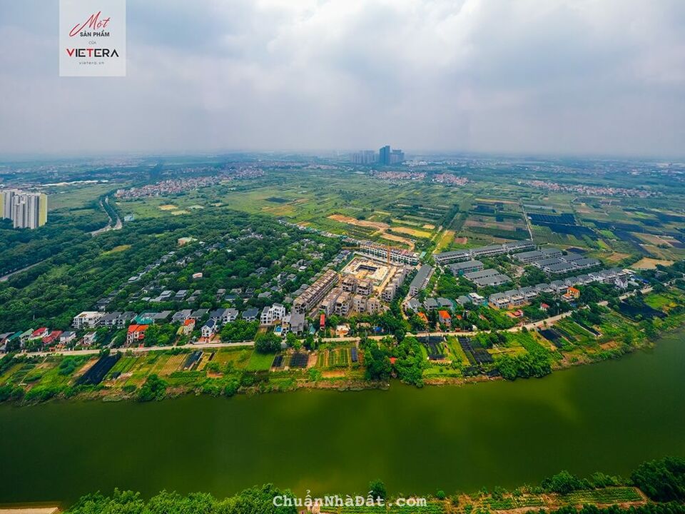 Từ 1.380 tỷ sở hữu tổ ấm mơ ước tại trung tâm Long Biên. 2PN 2VS full đồ mới + sẵn sổ Từ 1.380 tỷ sở hữu tổ ấm mơ ước tại trung tâm Long Biên. 2PN 2VS full đồ mới + sẵn sổ