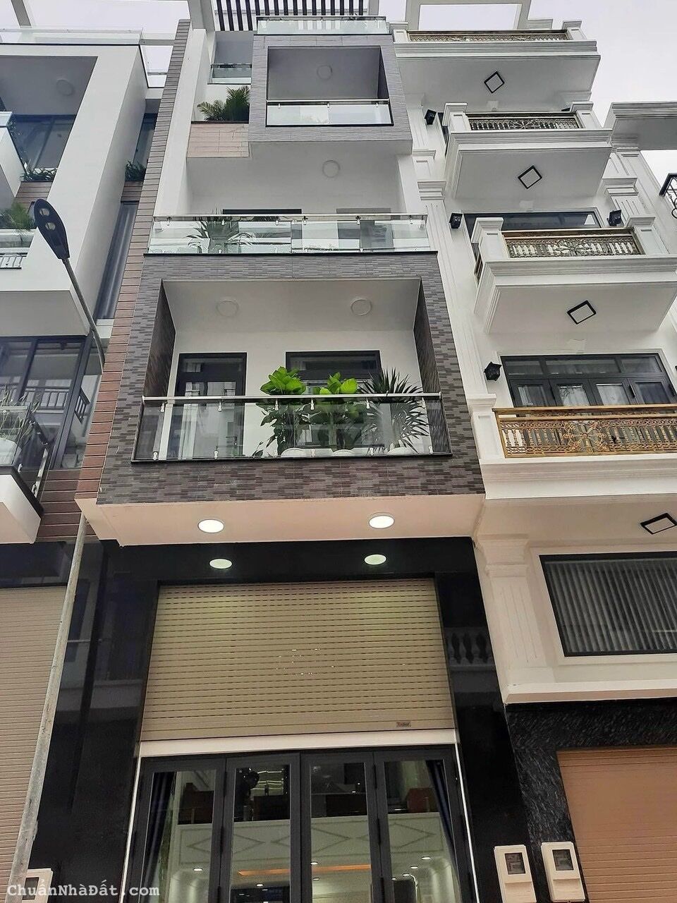 Ngộp bank cần bán gấp nhà mặt tiền Phú Nhuận – 55m2 giá 12 tỷ