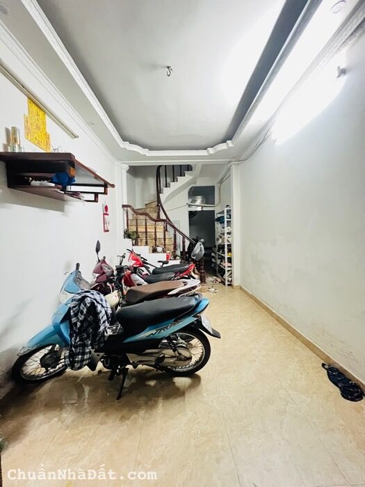 BÁN NHÀ XUÂN THỦY, SIÊU DÒNG TIỀN, 38M2, 4 TẦNG, 6.85 tỷ.