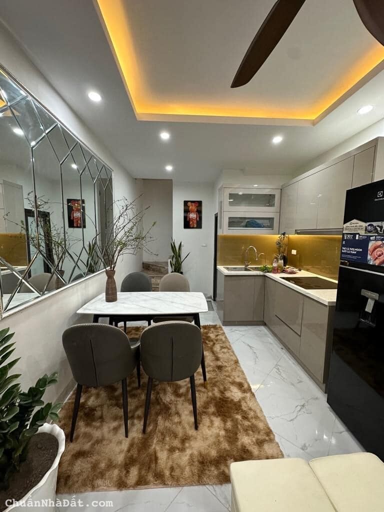 SIÊU PHẨM NHÀ BÁN ĐẶNG VĂN NGỮ - ĐỐNG ĐA - ĐẸP MỚI LUNG LINH FULL NỘI THẤT TẶNG LẠI - GẦN HỒ, KHU V