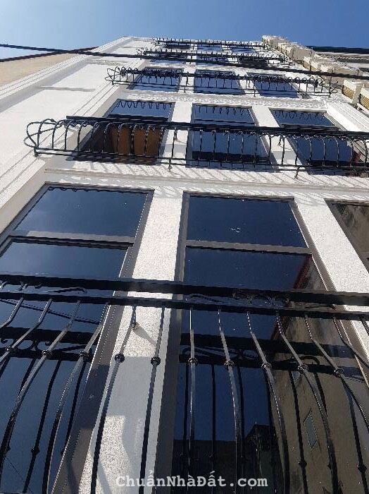 TOÀ CHUNG CƯ MINI CẦU GIẤY 7 TẦNG THANG MÁY MỚI KÍNH KOONG - 18 PHÒNG KHÉP KÍN