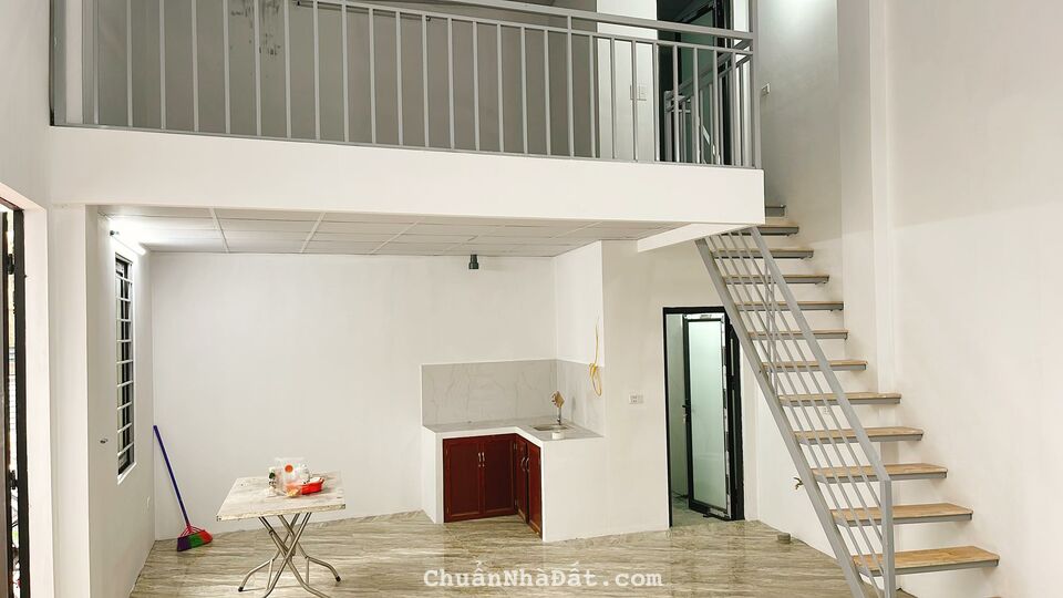 BÁN NHÀ NGỌC THUỴ, NHÀ MỚI ĐẸP VÀO Ở LUÔN, 40M2, 2.8 TỶ