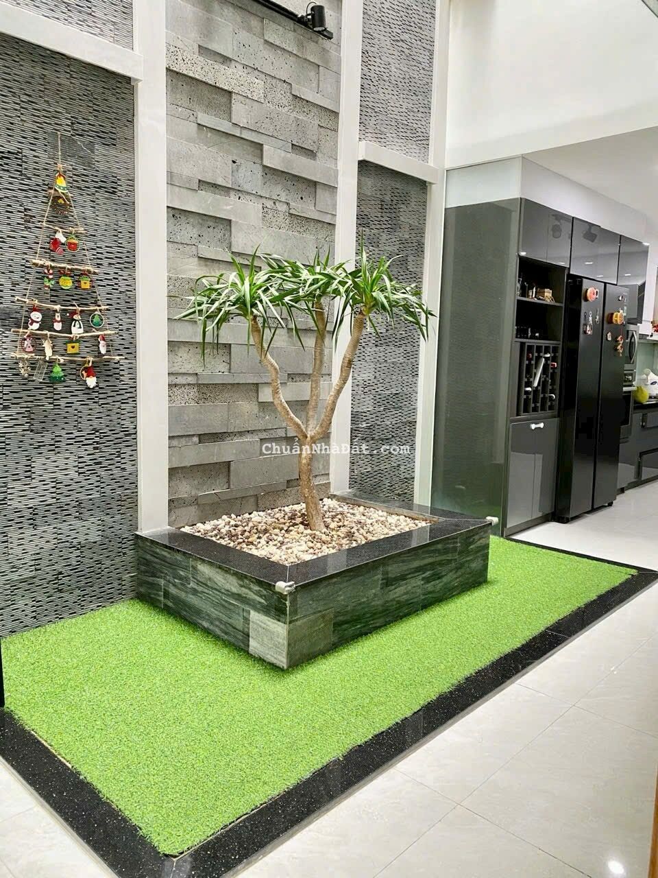 Mình cần bán căn nhà 3 tầng mặt tiền Dương Lâm , Quận Sơn Trà , TP. Đà Nẵng ⭐⭐⭐⭐⭐ 