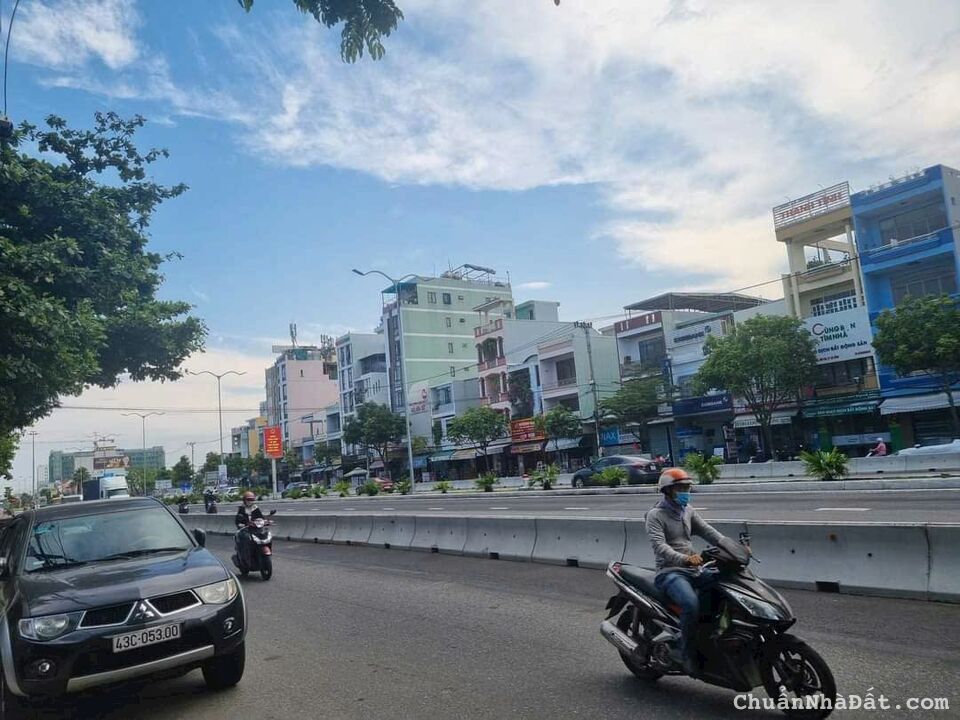 Gia đình cần tiền bán gấp căn nhà 4 tầng mặt tiền Ngô Quyền ( ĐỐI DIỆN CẦU RỒNG ) ⭐⭐⭐⭐⭐