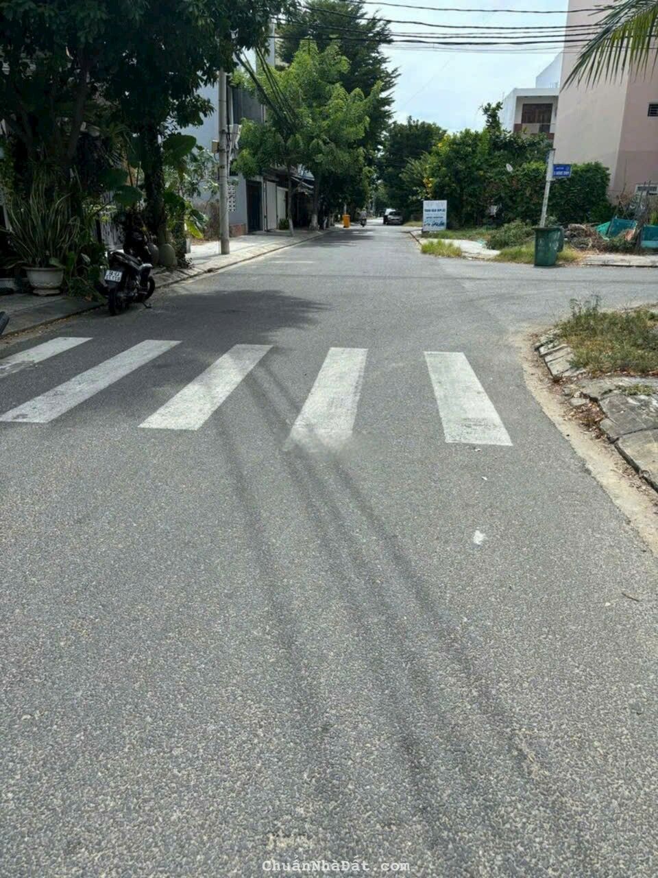 ⭐⭐⭐ Bán lô đất 𝟭𝟬𝟳𝗺 mặt tiền 5m5 SƠN TRÀ Địa chỉ : Cao Lỗ , Phường Mân Thái ⭐⭐⭐ Bán lô đất 𝟭𝟬𝟳𝗺 mặt tiền 5m5 SƠN TRÀ Địa chỉ : Cao Lỗ , Phường Mân Thái