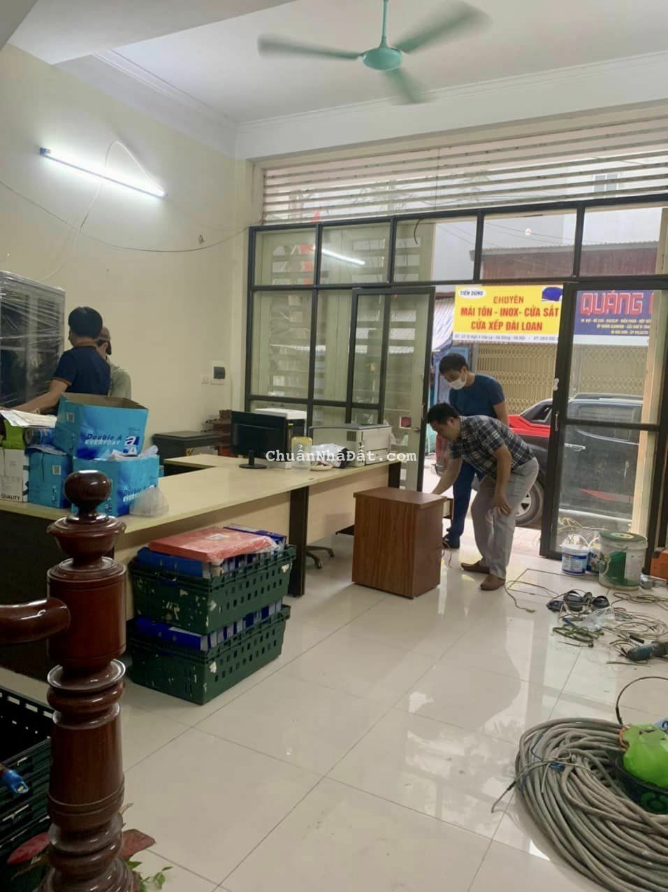 Mặt phố Văn La Hà Đông 50m2, vỉa hè, ô tô tránh đỗ, kinh doanh, giá chỉ 13.4 tỷ