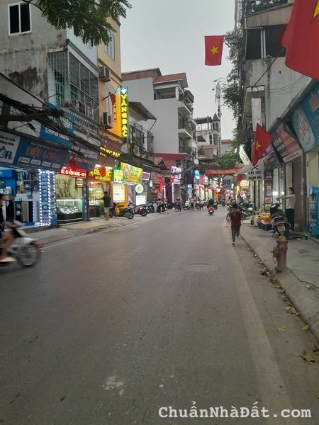 Mặt phố Vĩnh Hưng, ô tô tránh, vỉa hè, kinh doanh 63m2 giá chỉ 12,5 tỷ