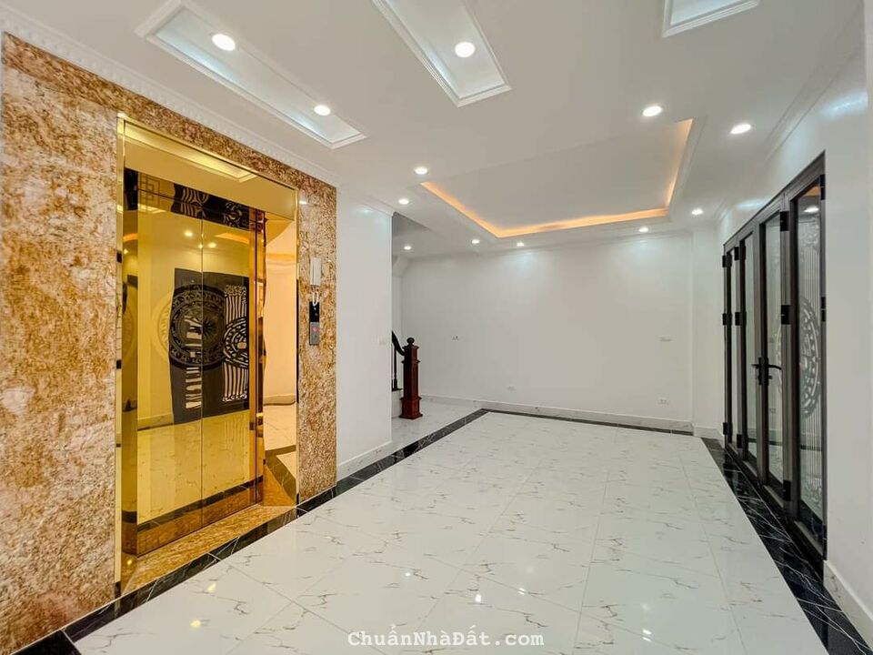 Phân lô Hoàng Đạo Thành, ô tô, 6 tầng thang máy 45m2, giá chỉ nhỉnh 10 tỷ 