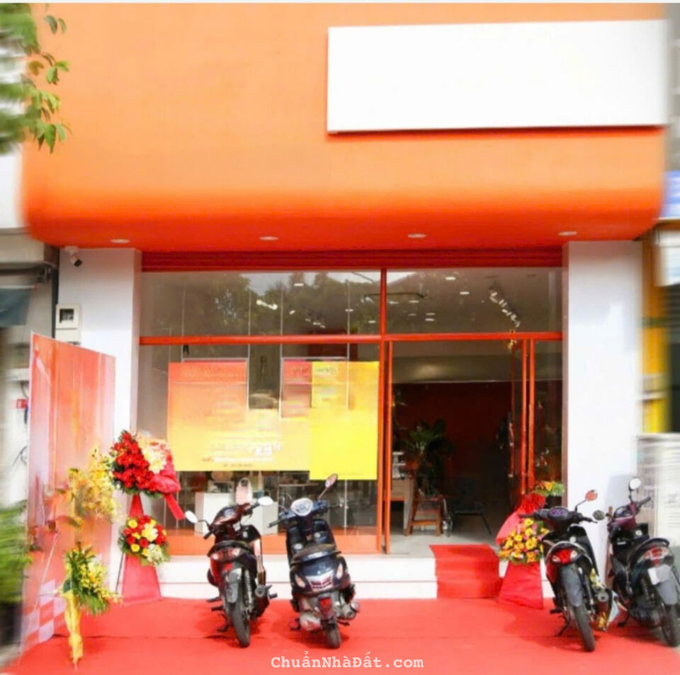 Em Cho Thuê Nhà  Mặt Tiền Lũy Bán Q. Tân Phú - Diện tích  : 120m2 