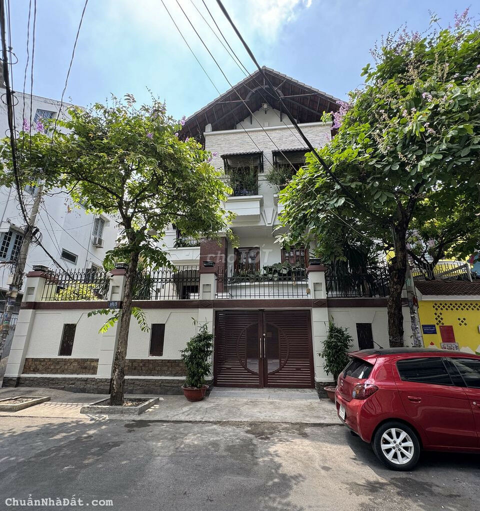 Cho thuê biệt thự đường Đinh Bộ Lĩnh, Phường 26, Quận Bình Thạnh.