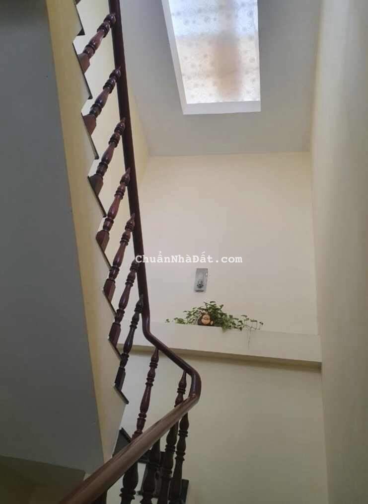 BÁN NHÀ MẶT TIỀN ĐƯỜNG NGUYỄN THỊ THẬP, QUẬN 7, 100M2, NGANG 7M, 3 TẦNG, 4 PHÒNG NGỦ, OTO NGỦ NHÀ