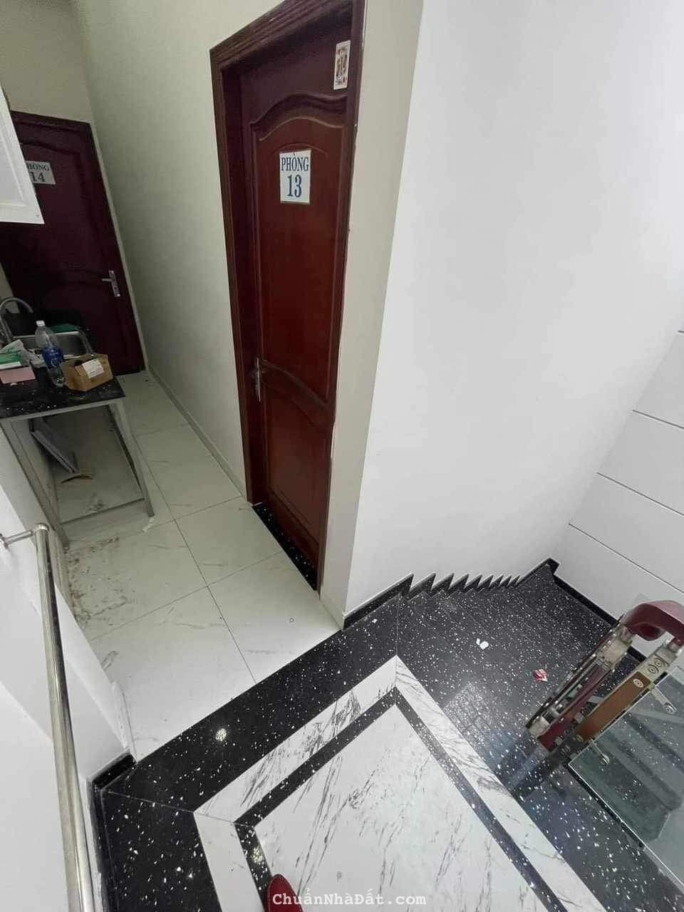 BÁN CĂN HỘ DỊCH VỤ Q7-CHỢ TÂN QUY- 4 TẦNG- OTO ĐỖ CỔNG- 16 PHÒNG-DT 40TR/THÁNG-NHỈNH 11 TỶ TL 