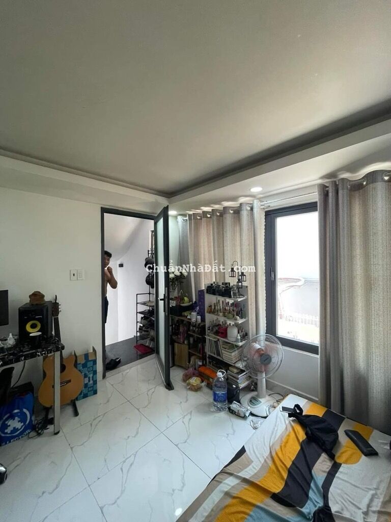 BÌNH THẠNH GIÁP QUẬN 1- CĂN HỘ DỊCH VỤ 45M2- HẺM OTO- 4 TẦNG- 8PN- DT 30TR/THÁNG- NHỈNH 7 TỶ TL