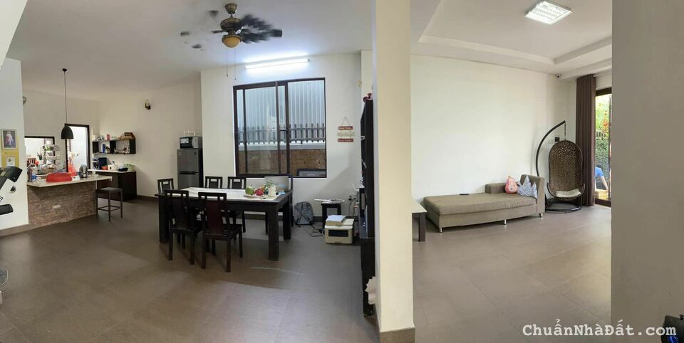 Bán Biệt thự Mini mặt tiền đường Bùi Viện, gần bờ sông Thăng Long. DT: 140 m2, giá: #9.8tỷ