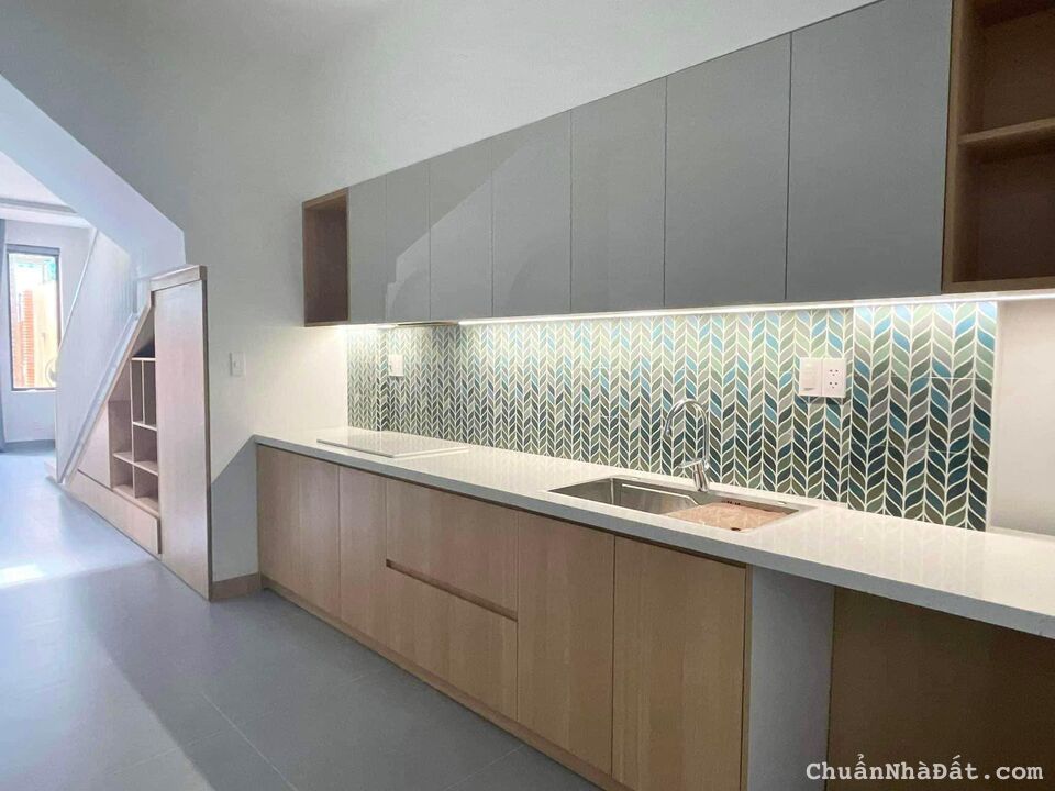 Chỉ 7.x tỷ có ngay ngôi nhà 2 tầng siêu đẹp bên biển Mỹ Khê, đường Thủ Khoa Huân, Sơn Trà.