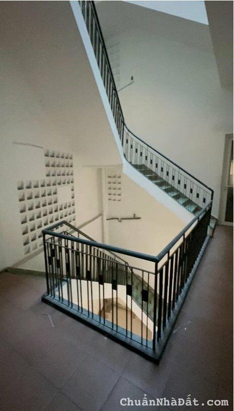 Cho thuê Nhà Mặt tiền 64 Hồ Tùng Mậu, P. Bến Nghé, Quận 1 ( 3,8m x 30m ) - Giá 100tr Cho thuê Nhà Mặt tiền 64 Hồ Tùng Mậu, P. Bến Nghé, Quận 1 ( 3,8m x 30m ) - Giá 100tr