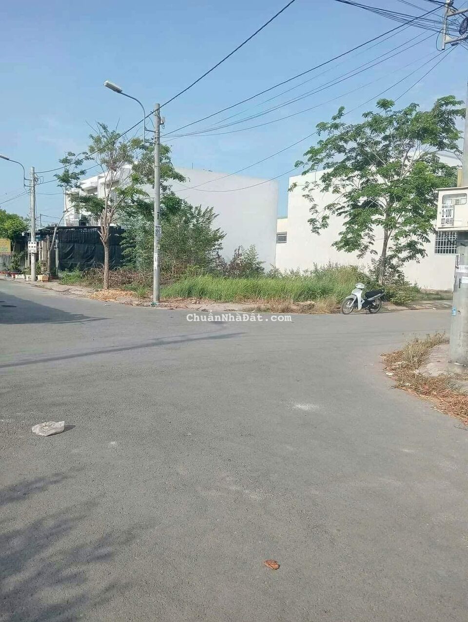 Định cư chỗ khác cần ra hàng gấp đất ở KÊNH A, Lê Minh Xuân,Bình Chánh ,110m2 giá 2.32 tỷ Định cư chỗ khác cần ra hàng gấp đất ở KÊNH A, Lê Minh Xuân,Bình Chánh ,110m2 giá 2.32 tỷ