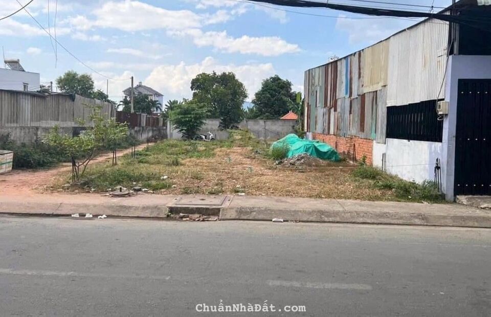 Cần bán gấp mảnh đất thổ cư 70m2 ở Thanh Niên, Phạm Văn Hai, Bình Chánh giá mềm 2 tỷ 2 Cần bán gấp mảnh đất thổ cư 70m2 ở Thanh Niên, Phạm Văn Hai, Bình Chánh giá mềm 2 tỷ 2