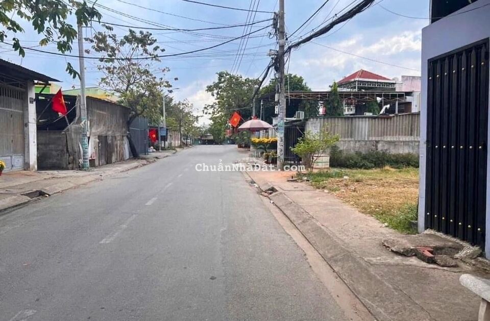 Cần bán gấp mảnh đất thổ cư 70m2 ở Thanh Niên, Phạm Văn Hai, Bình Chánh giá mềm 2 tỷ 2 Cần bán gấp mảnh đất thổ cư 70m2 ở Thanh Niên, Phạm Văn Hai, Bình Chánh giá mềm 2 tỷ 2