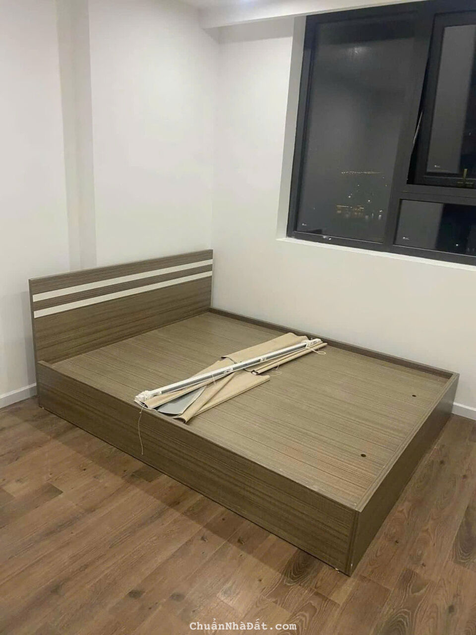 Cho thuê căn hộ AQH Thượng Thanh 62m2 2PN full đồ giá 8tr.LH:0388611108.