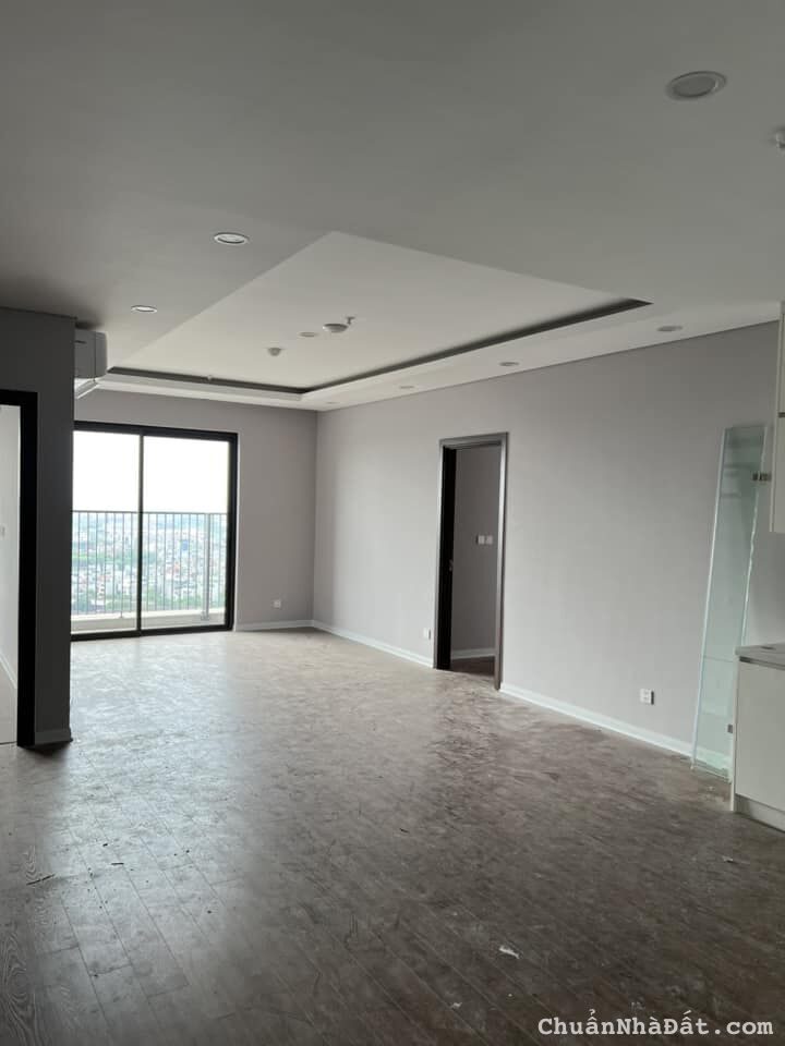 Cho thuê căn hộ Bình Minh Garden, 100m2 3PN nội thất cơ bản giá 12tr.