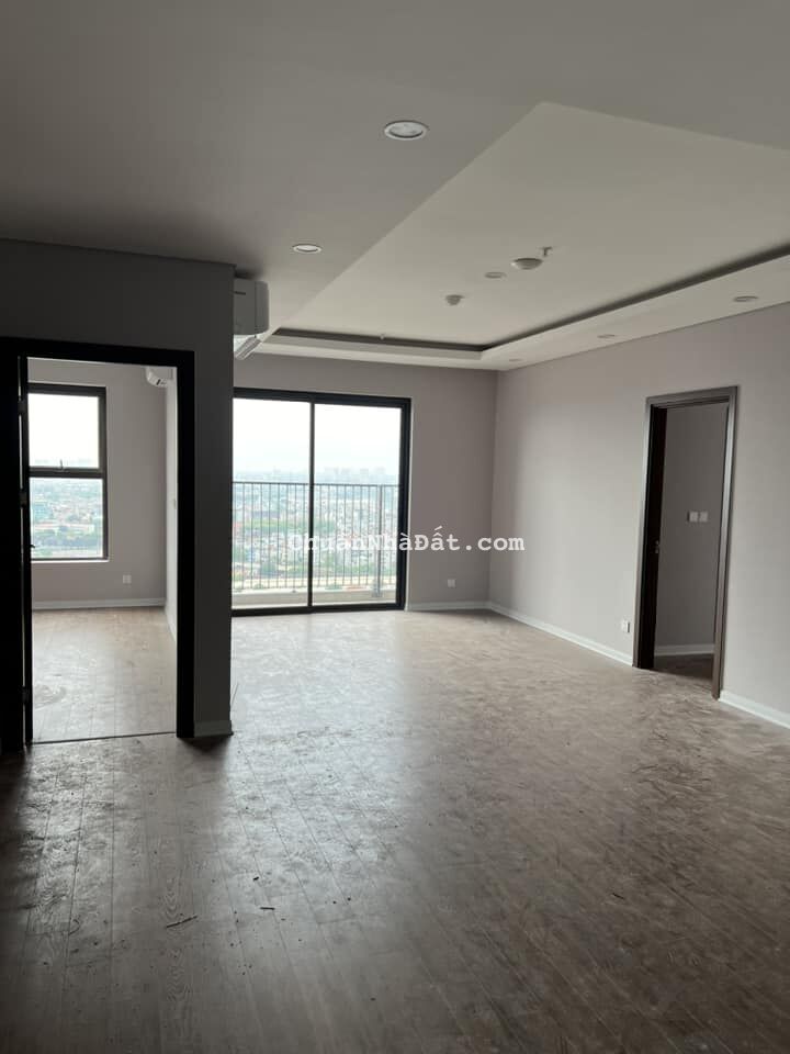 Cho thuê căn hộ Bình Minh Garden, 100m2 3PN nội thất cơ bản giá 12tr.