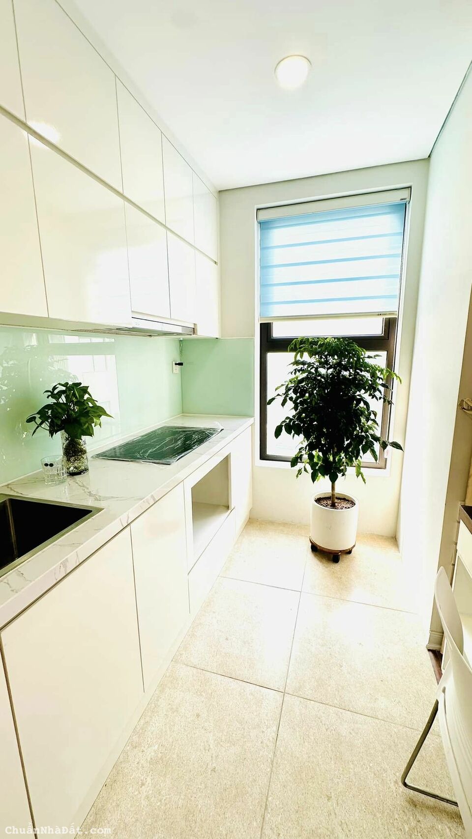 Cho thuê căn hộ Bình Minh Garden 100m2 3PN Full đồ giá 14tr/tháng.