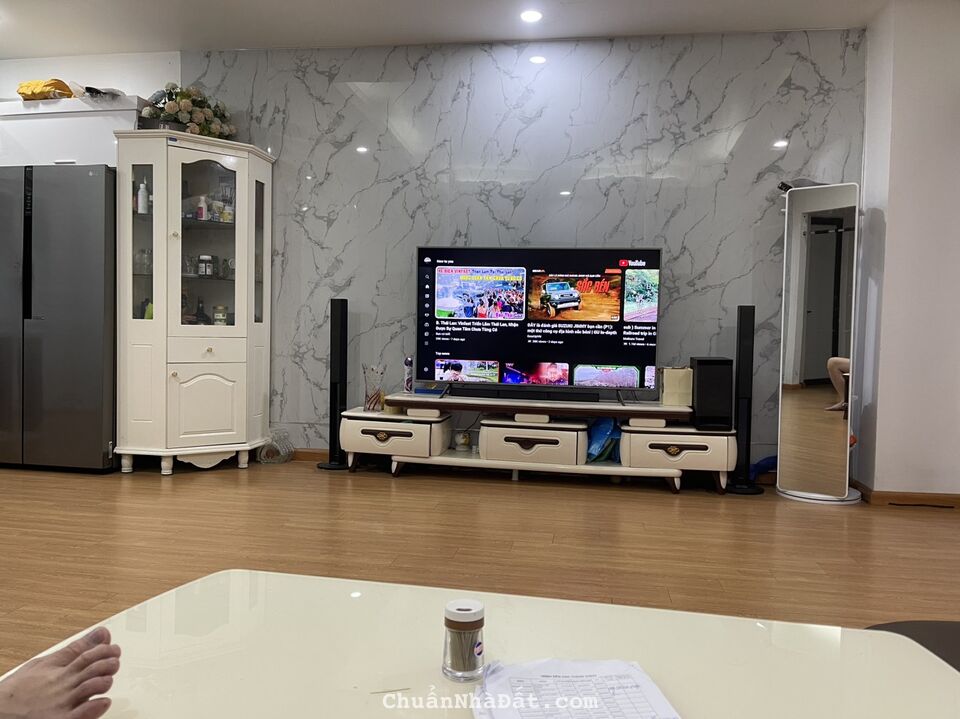 Cho thuê căn hộ Greenhouse 80m2 2PN đồ cơ bản giá 8tr.