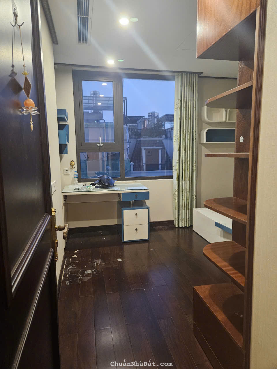 Cho thuê căn hộ tầng 4 tòa B HC Golden 82m2 3PN Full đồ đẹp giá 16tr.