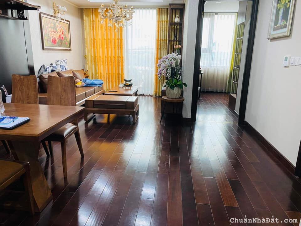 Cho thuê căn hộ tầng 5 HC Golden A Bồ Đề-Long Biên, 3PN Full đồ giá 16tr.