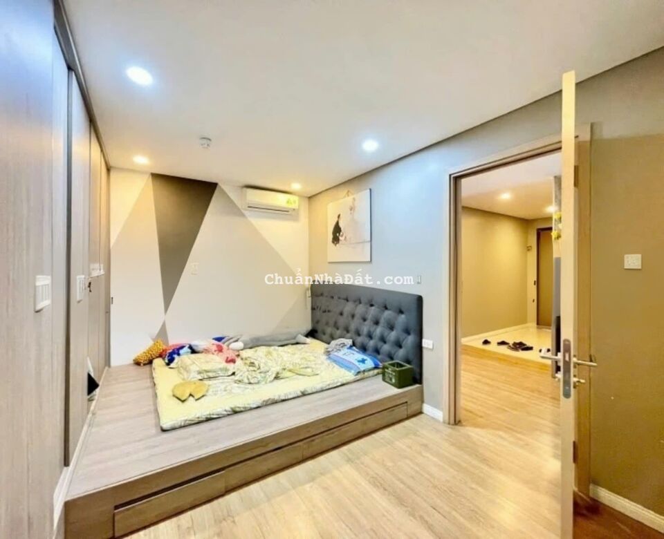 Cho thuê căn hộ tầng 20 Mipec Riverside 90m2 2PN full đồ đẹp giá 16tr. Cho thuê căn hộ tầng 20 Mipec Riverside 90m2 2PN full đồ đẹp giá 16tr.