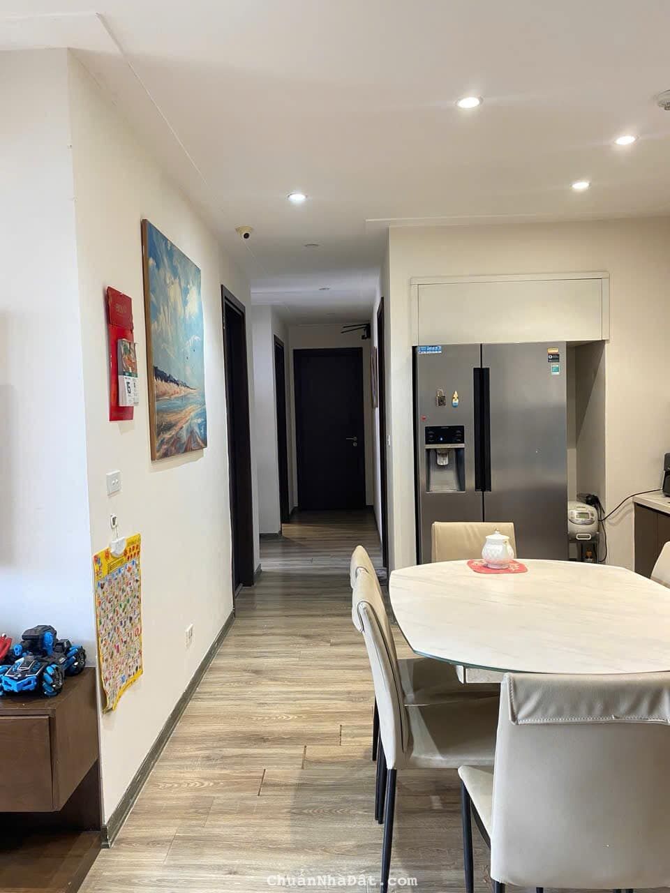 Cho thuê căn hộ cao cấp Northern Diamond LB tầng cao view đẹp 100m2 3PN full đồ 15tr.