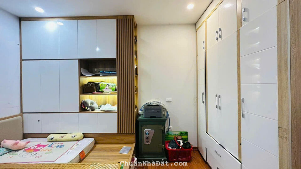 Cho thuê căn hộ Valencia Việt Hưng 61m2 2Pn full đồ giá 8tr.