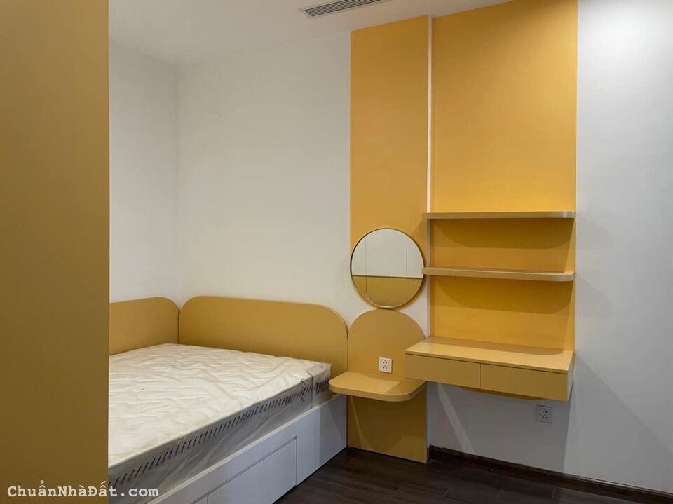 Cho thuê căn hộ Vinhomes Riverside 65m2 2PN full đồ giá 16tr.