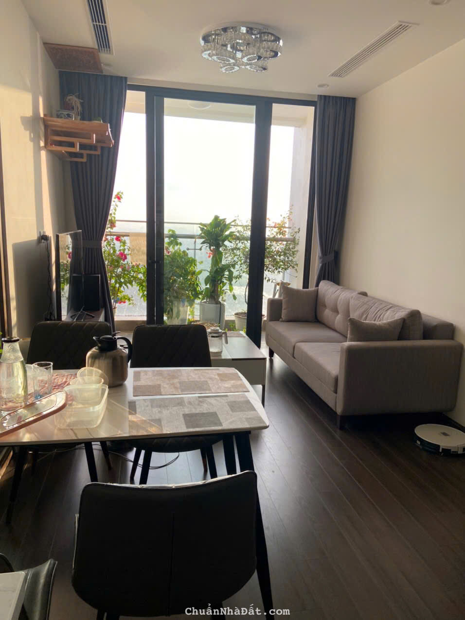 Cho thuê căn hộ Vinhomes Riveride 65m2 2PN full đồ giá 17tr.