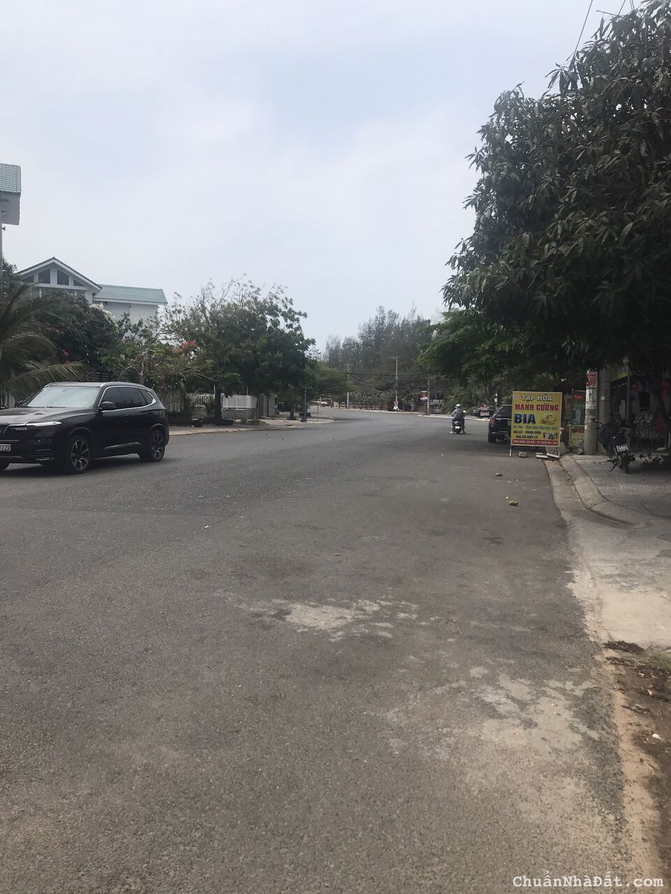 nhà trọ biệt lập 50m2 , công trình phụ đầy đủ , sân rộng rãi thoáng mát , cách biển Long Cung 100m 